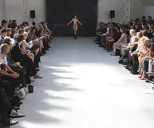 Կաթ հետ boobs անալ
